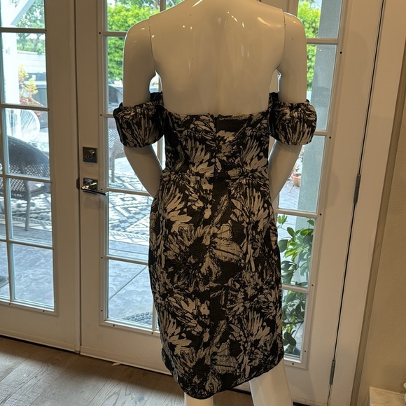 Hutch Off-Shoulder Black & Silver Floral Metallic Thread Brocade Dress Size 4 - Picture 6 of 12